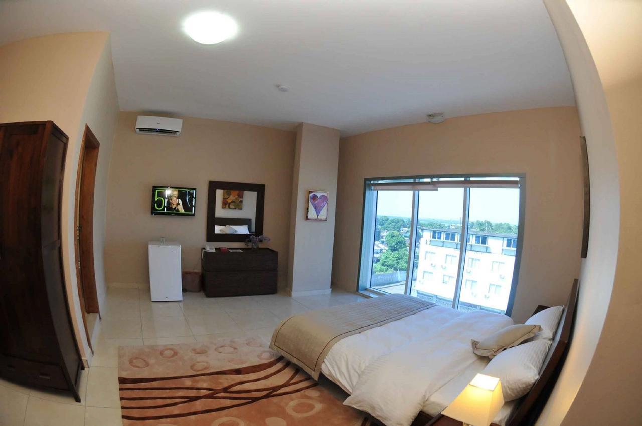 Murex Plaza Hotel & Suites Monrovia Esterno foto